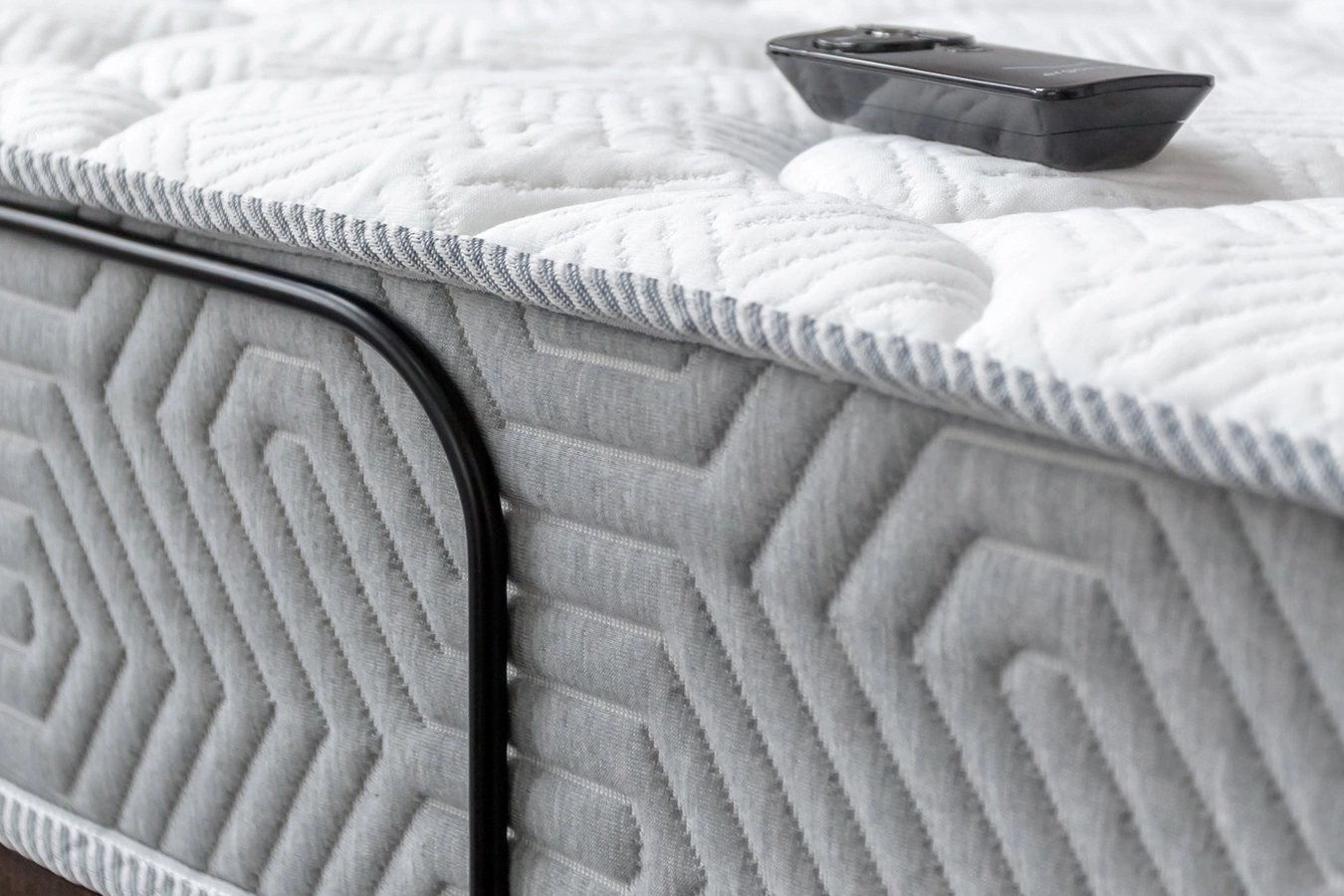 Комплект Матрас Technology Flow + Чехол Protect-a-Bed Terry Askona изображение товара - 3 - большое изображение